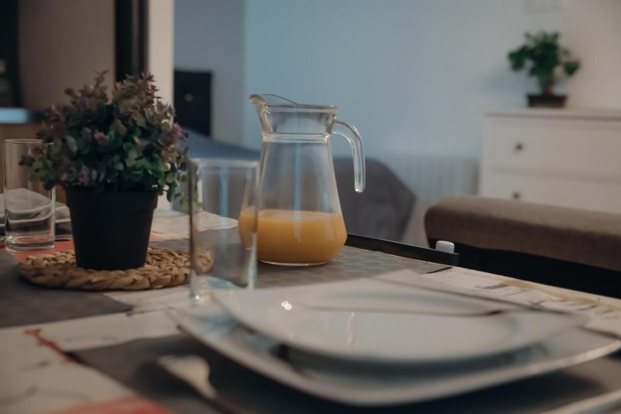 Cosy Et Moderne En Centre Ville, Fibre Haut Debit Ernee Bagian luar foto