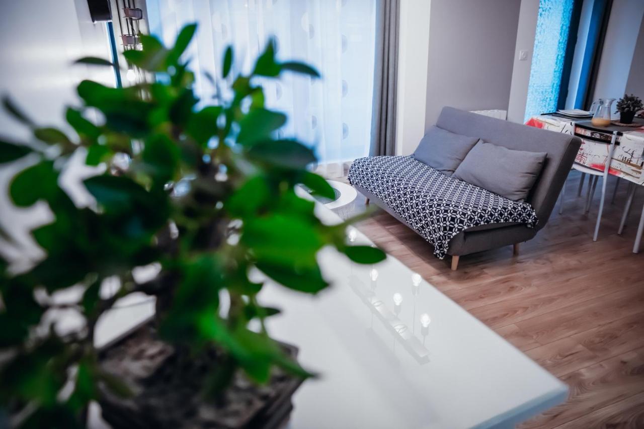 Cosy Et Moderne En Centre Ville, Fibre Haut Debit Ernee Bagian luar foto
