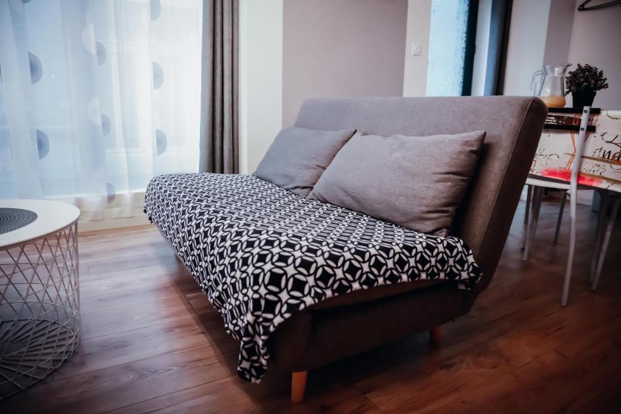 Cosy Et Moderne En Centre Ville, Fibre Haut Debit Ernee Bagian luar foto